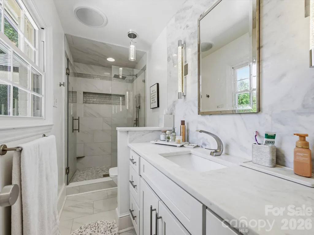 1401 Worcaster Place Charlotte NC 28211