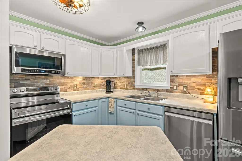 41 Wilmington Street Asheville NC 28806