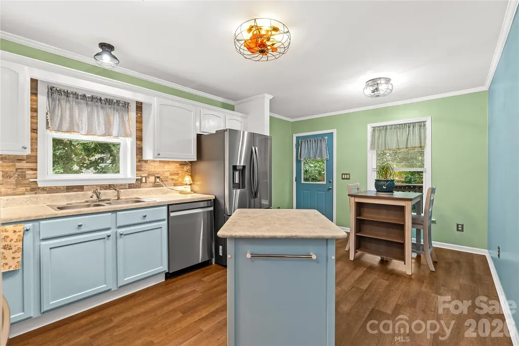 41 Wilmington Street Asheville NC 28806