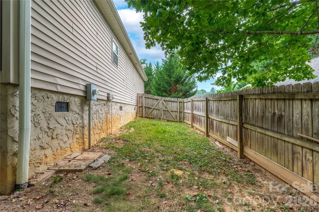 41 Wilmington Street Asheville NC 28806