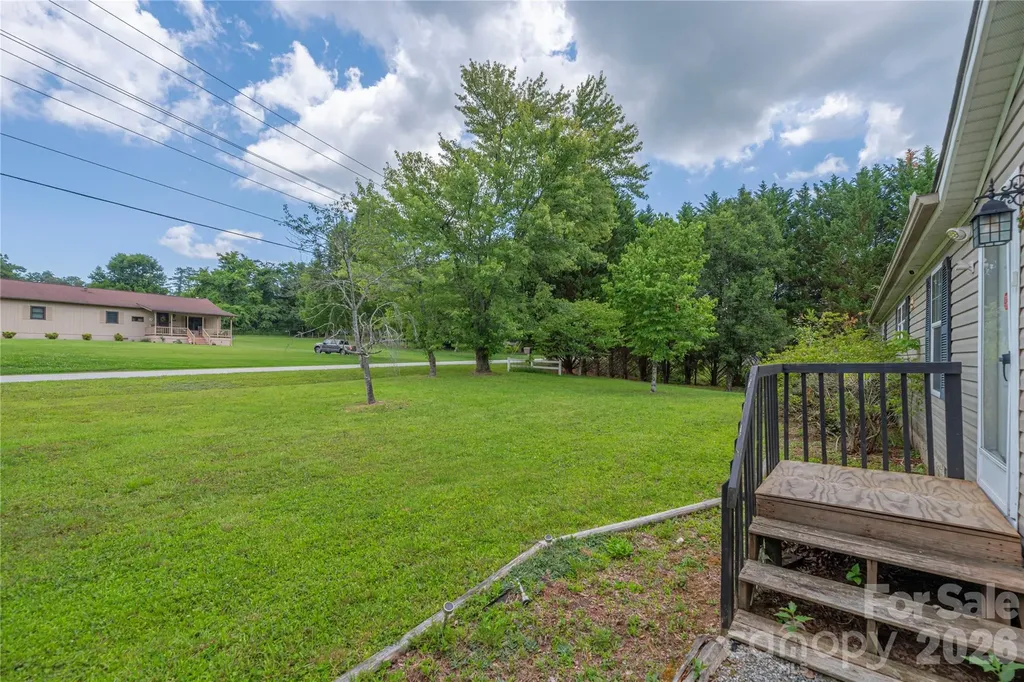 992 Brickyard Road Horse Shoe NC 28742
