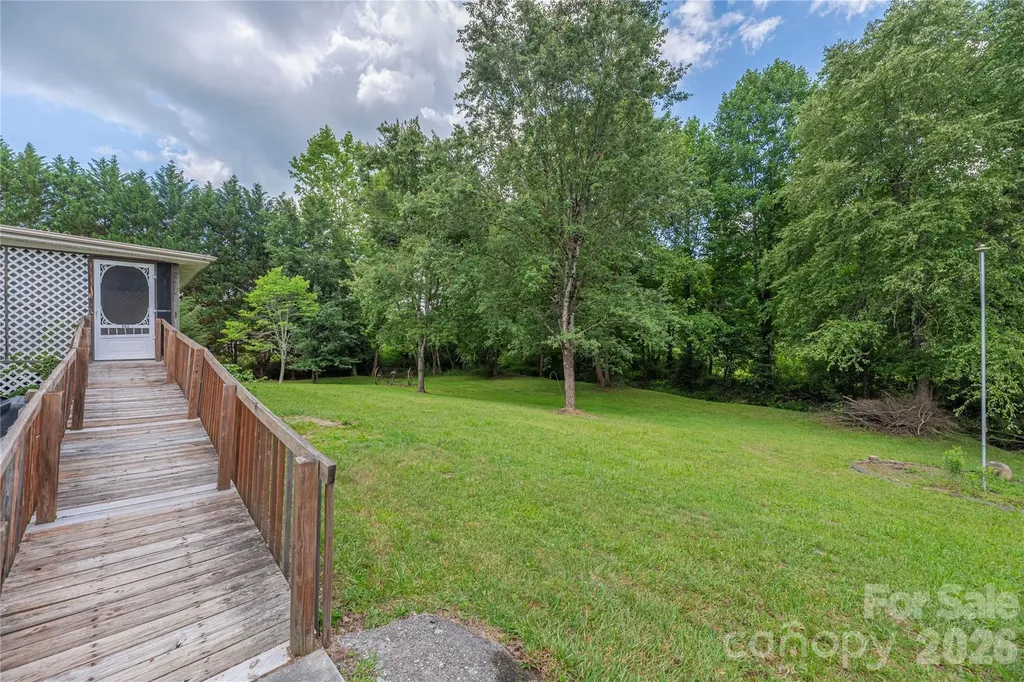 992 Brickyard Road Horse Shoe NC 28742