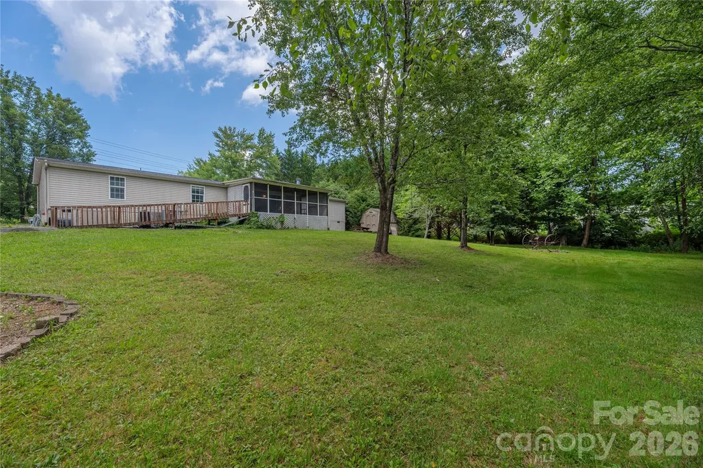 992 Brickyard Road Horse Shoe NC 28742