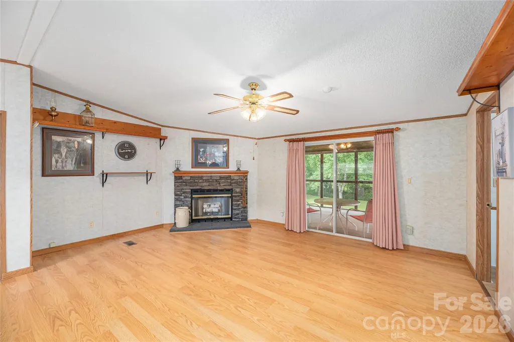992 Brickyard Road Horse Shoe NC 28742