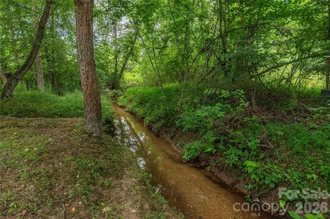 992 Brickyard Road Horse Shoe NC 28742