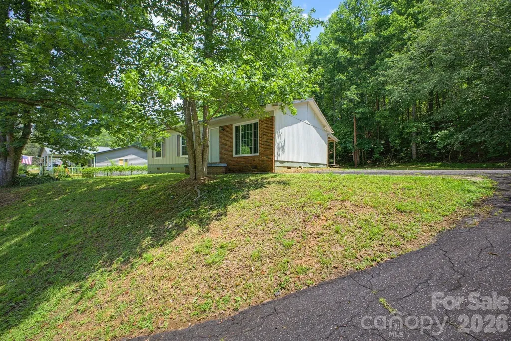 488 John Swofford Road Nebo NC 28761