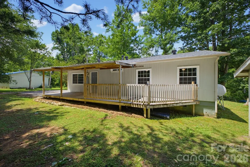 488 John Swofford Road Nebo NC 28761