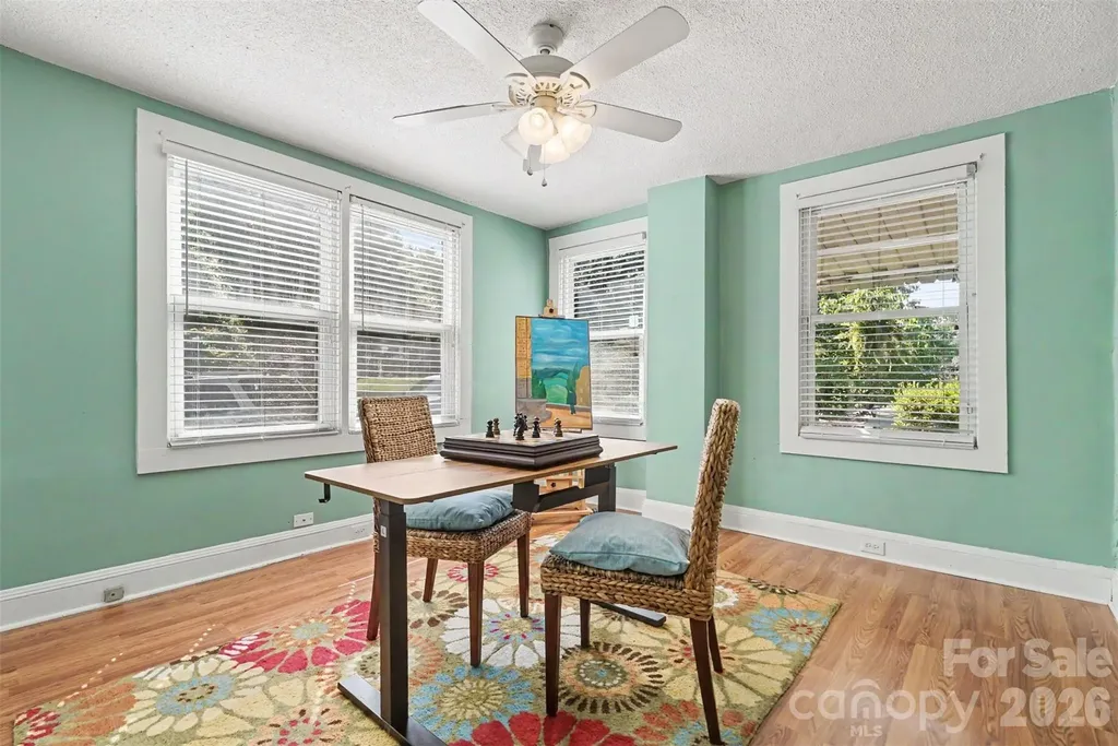 89 Hillcrest Avenue SE Concord NC 28025