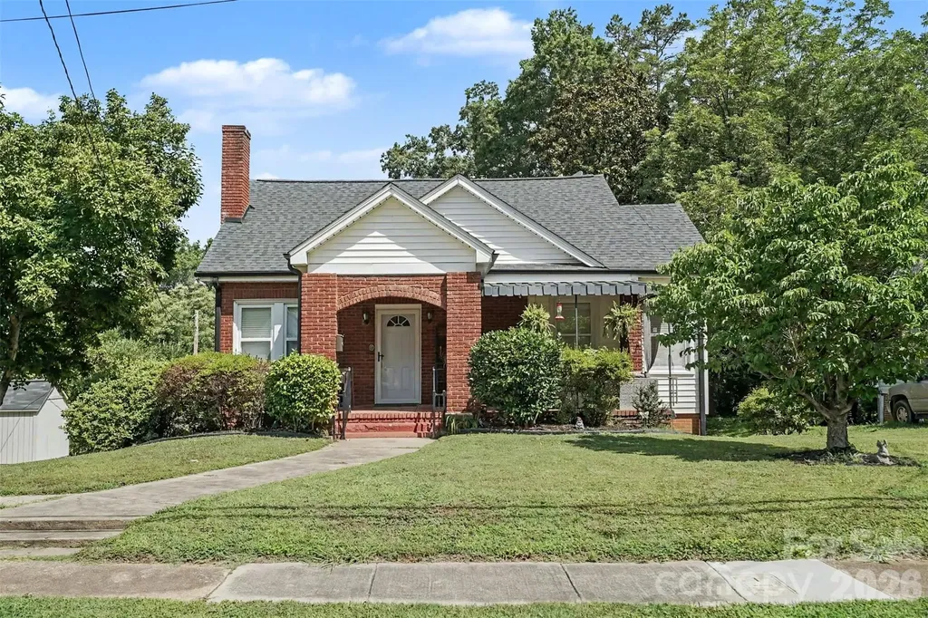 89 Hillcrest Avenue SE Concord NC 28025