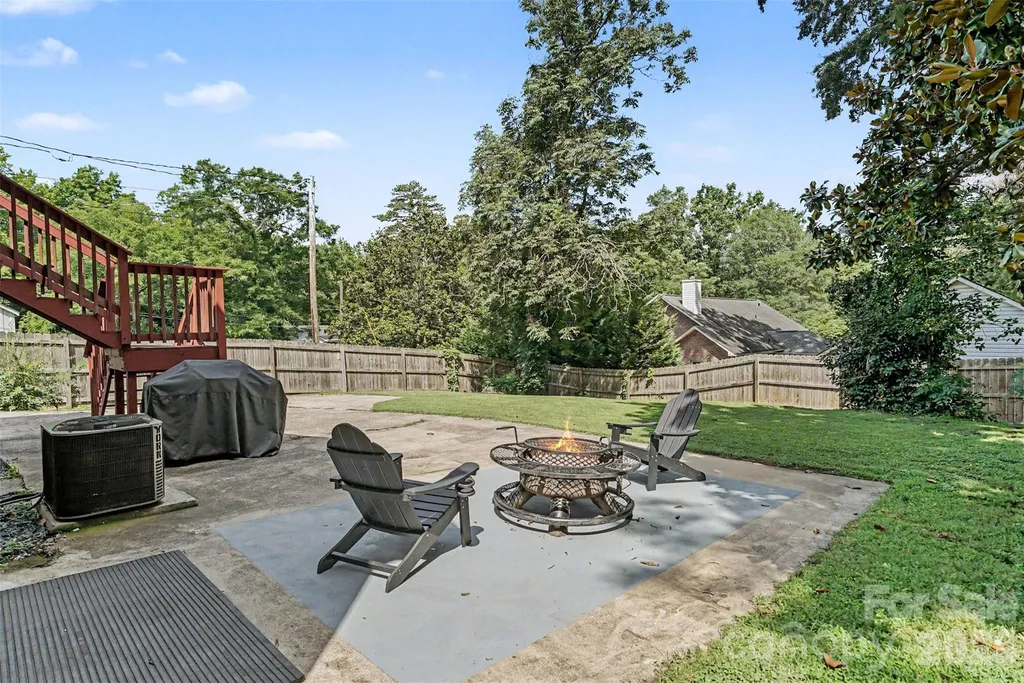 89 Hillcrest Avenue SE Concord NC 28025