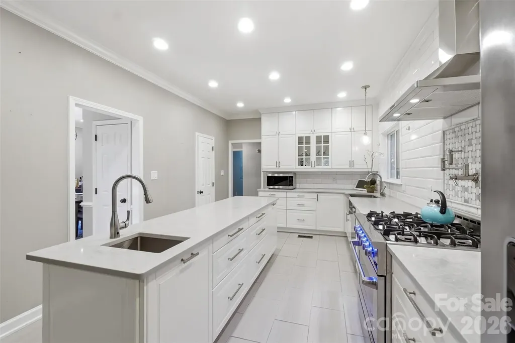 1112 Long Paw Lane Charlotte NC 28214