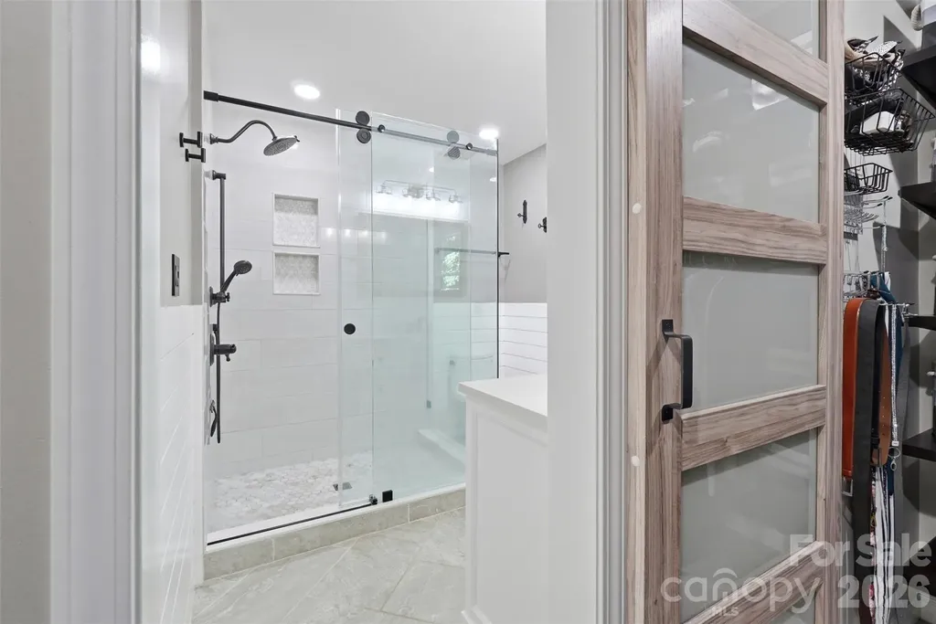 1112 Long Paw Lane Charlotte NC 28214
