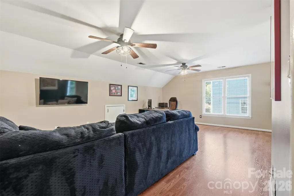 1112 Long Paw Lane Charlotte NC 28214