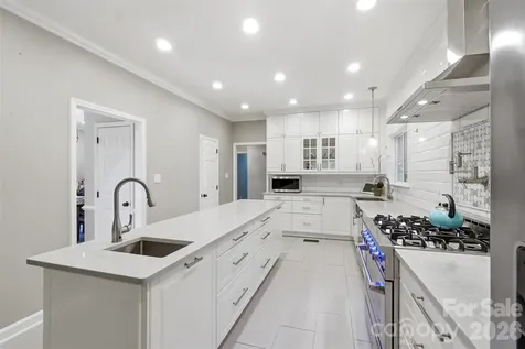 1112 Long Paw Lane Charlotte NC 28214
