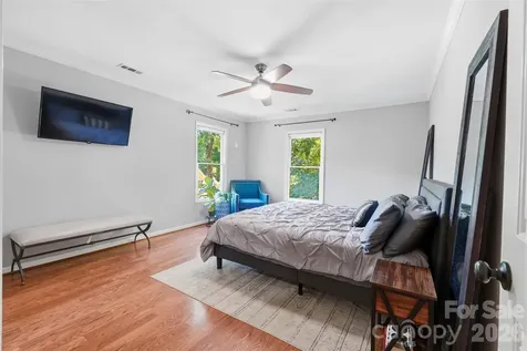1112 Long Paw Lane Charlotte NC 28214