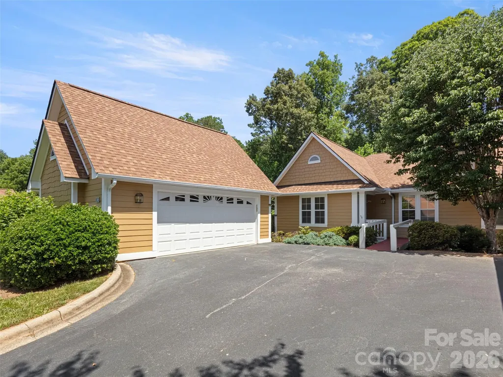 1301 Hyde Park Drive Asheville NC 28806