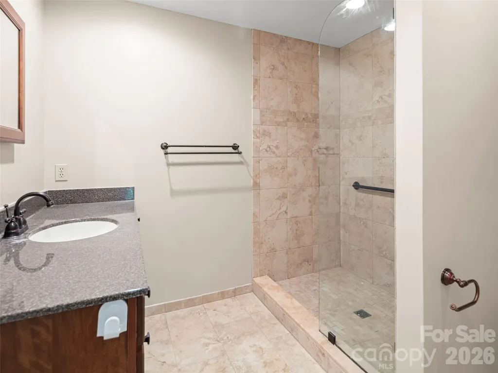 1301 Hyde Park Drive Asheville NC 28806