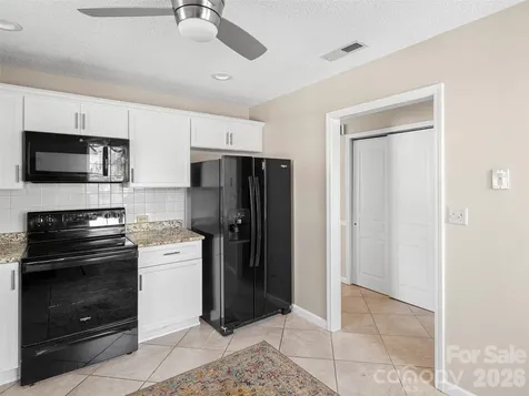 1301 Hyde Park Drive Asheville NC 28806