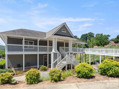 1301 Hyde Park Drive Asheville NC 28806