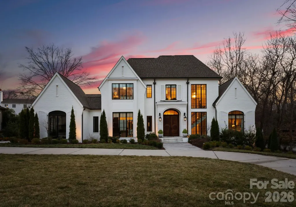 4420 Forest Hills Drive Charlotte NC 28226