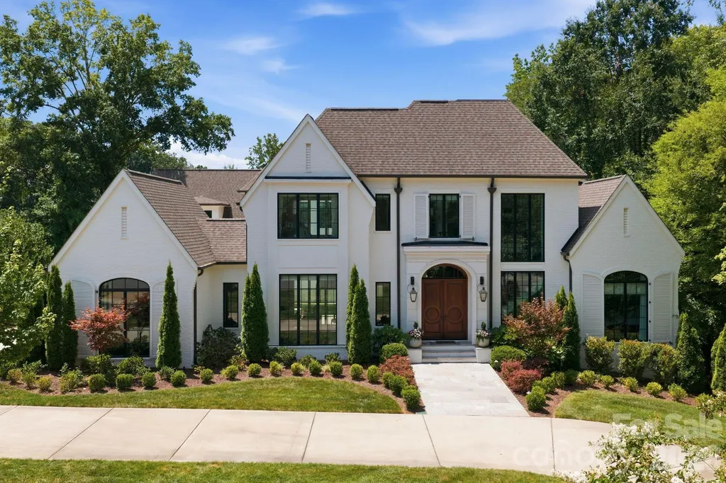 4420 Forest Hills Drive Charlotte NC 28226