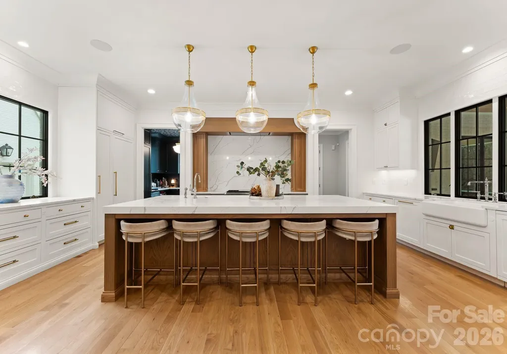 4420 Forest Hills Drive Charlotte NC 28226