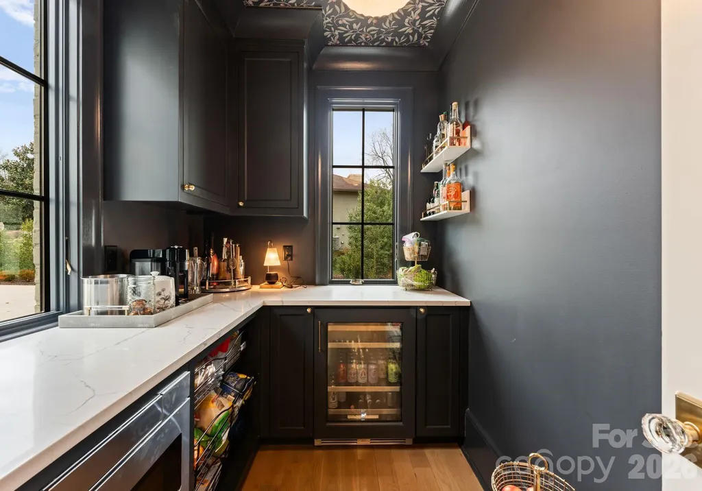4420 Forest Hills Drive Charlotte NC 28226