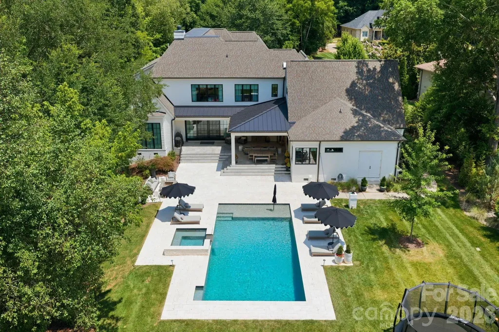 4420 Forest Hills Drive Charlotte NC 28226