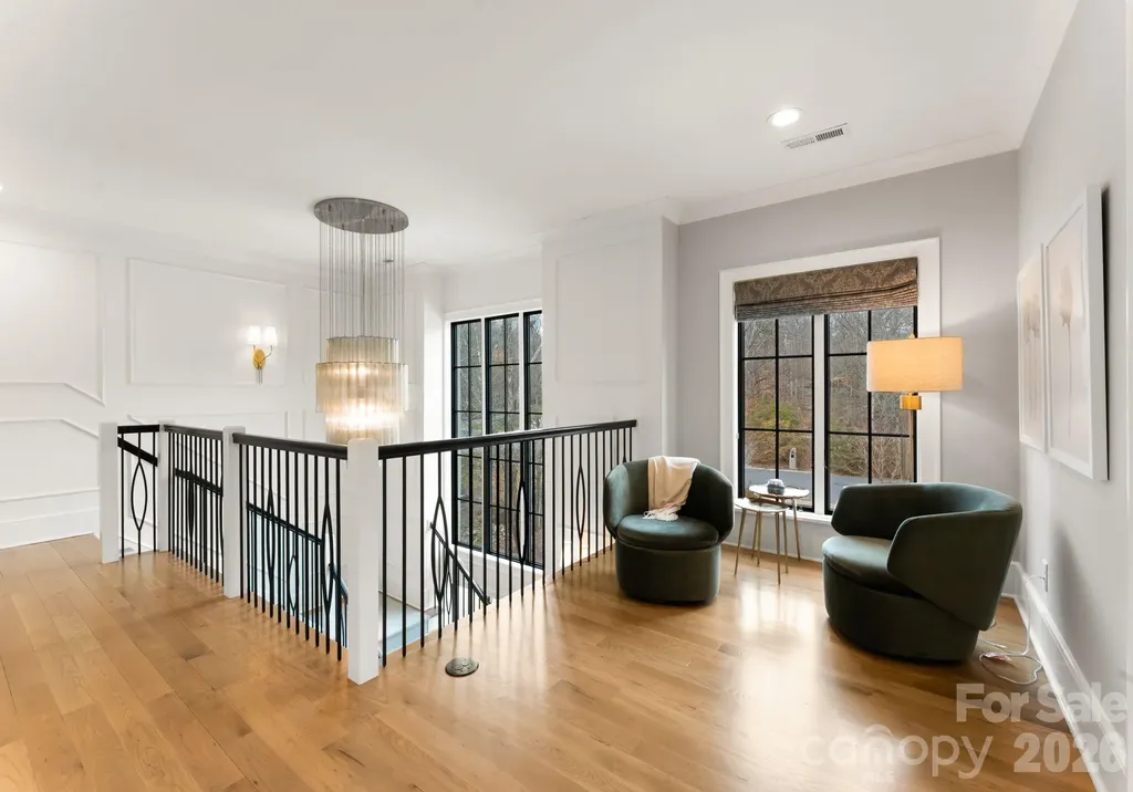4420 Forest Hills Drive Charlotte NC 28226