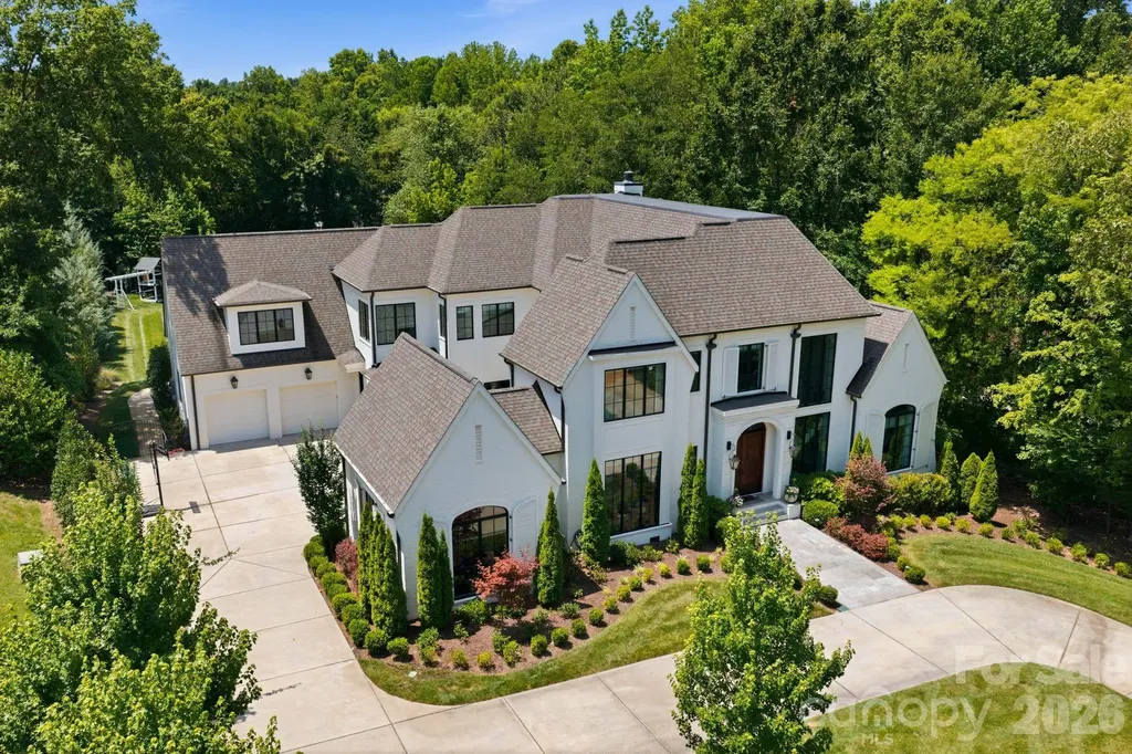4420 Forest Hills Drive Charlotte NC 28226