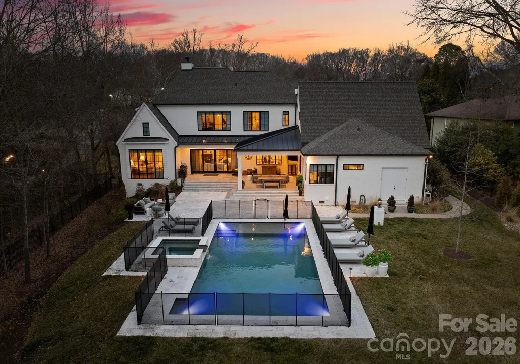 4420 Forest Hills Drive Charlotte NC 28226