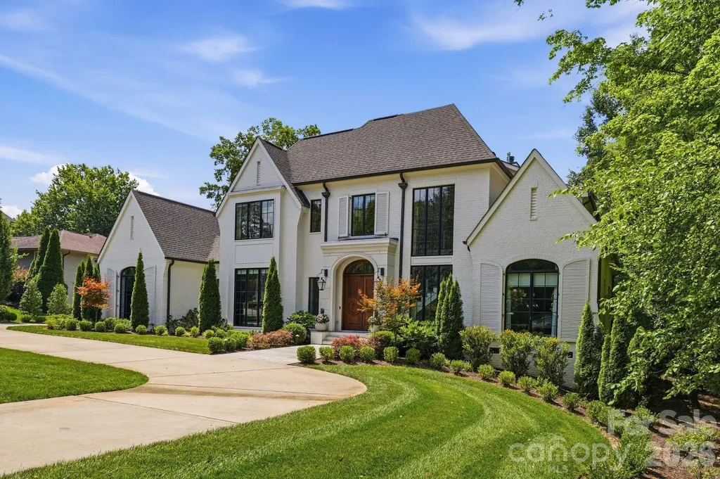4420 Forest Hills Drive Charlotte NC 28226
