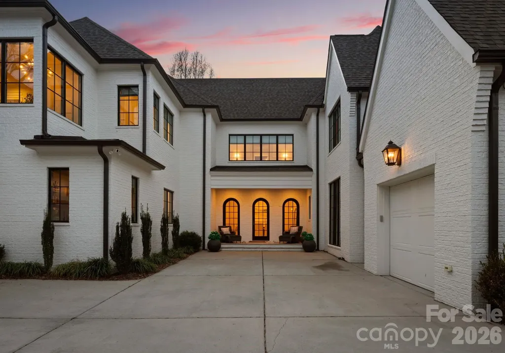 4420 Forest Hills Drive Charlotte NC 28226