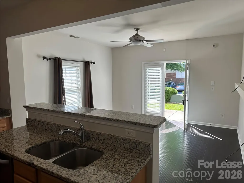 164 Parkwood Avenue Charlotte NC 28206