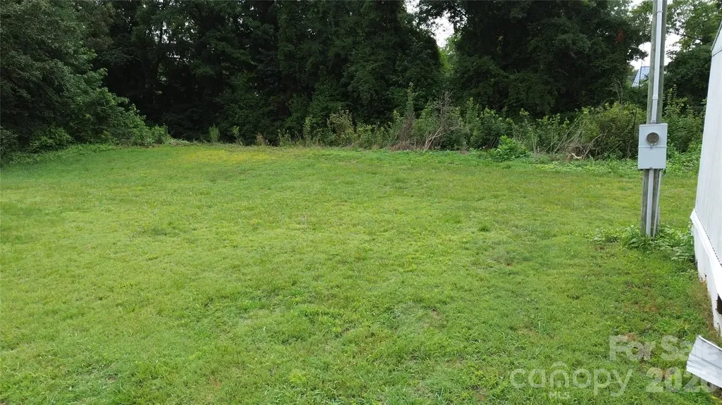 7721 Nc Highway 8 Lexington NC 27292