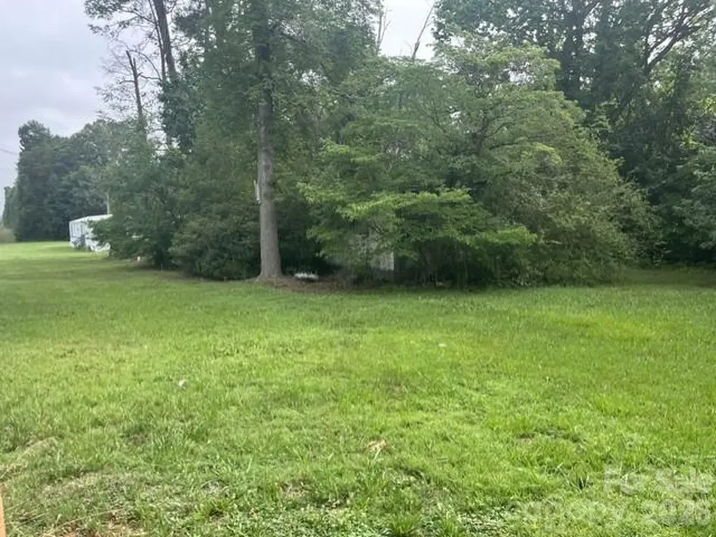 7721 Nc Highway 8 Lexington NC 27292