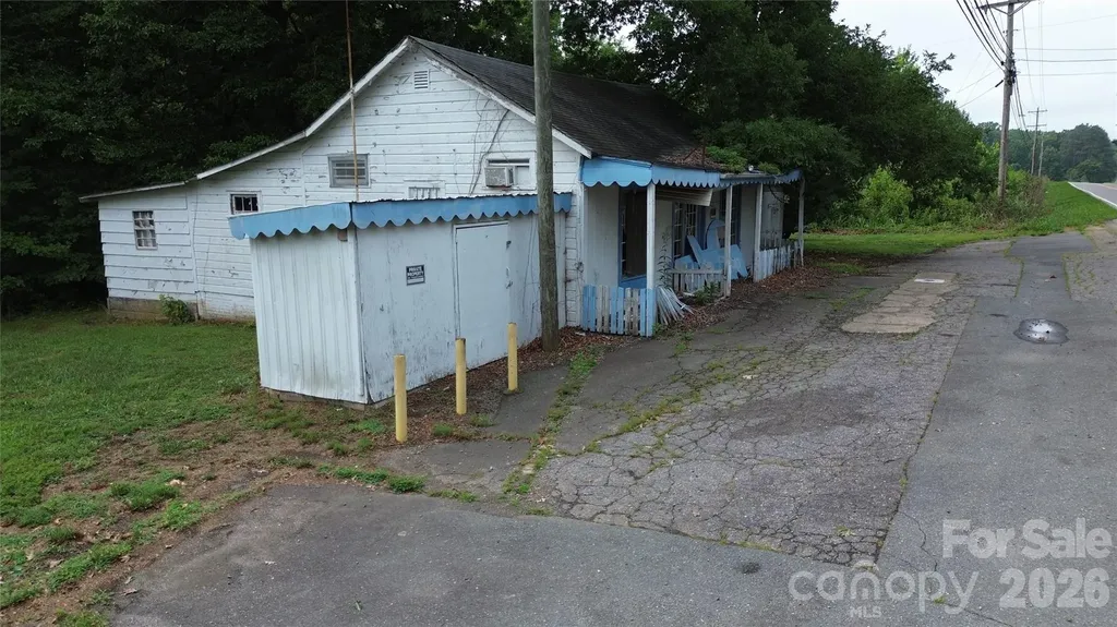 7721 Nc Highway 8 Lexington NC 27292