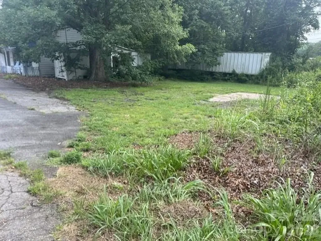 7721 Nc Highway 8 Lexington NC 27292