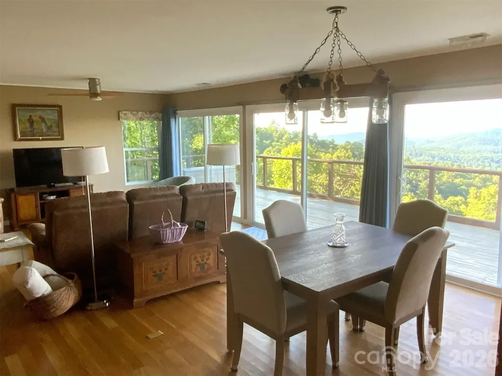 188 Holly Berry Lane Hendersonville NC 28739