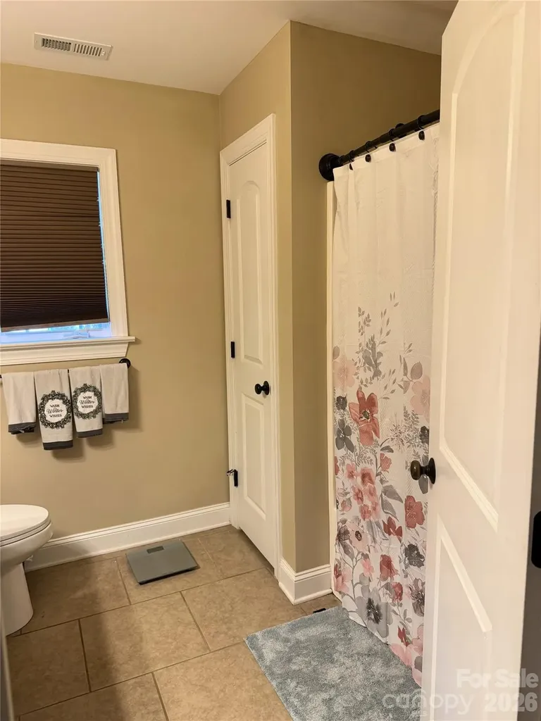 1448 Brookstone Drive Hickory NC 28602