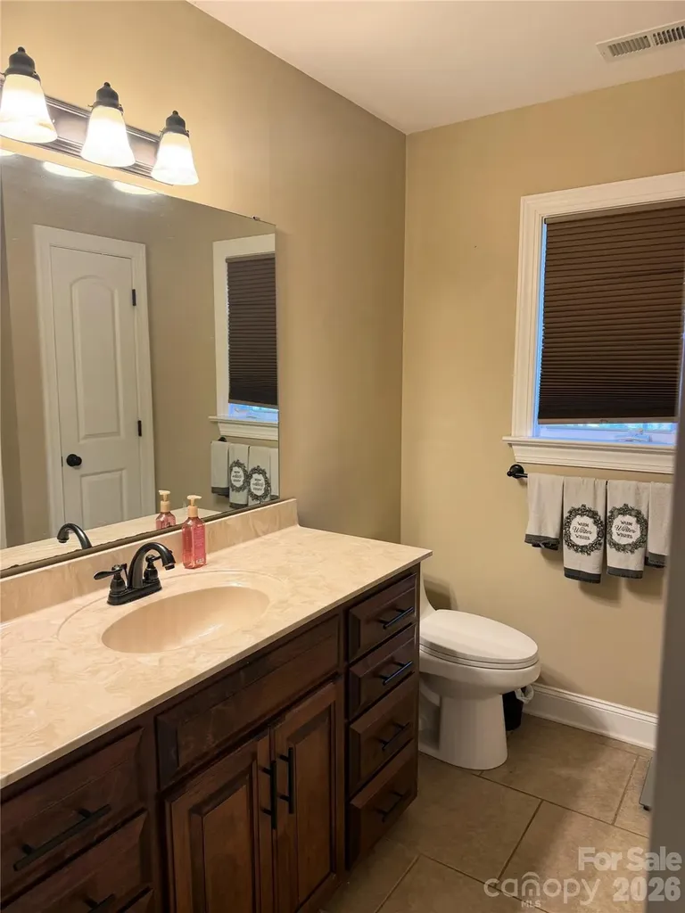 1448 Brookstone Drive Hickory NC 28602