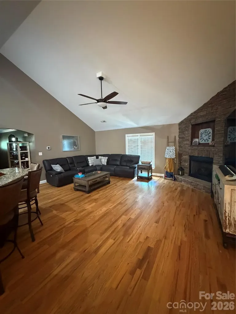 1448 Brookstone Drive Hickory NC 28602