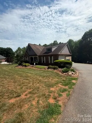 1448 Brookstone Drive Hickory NC 28602