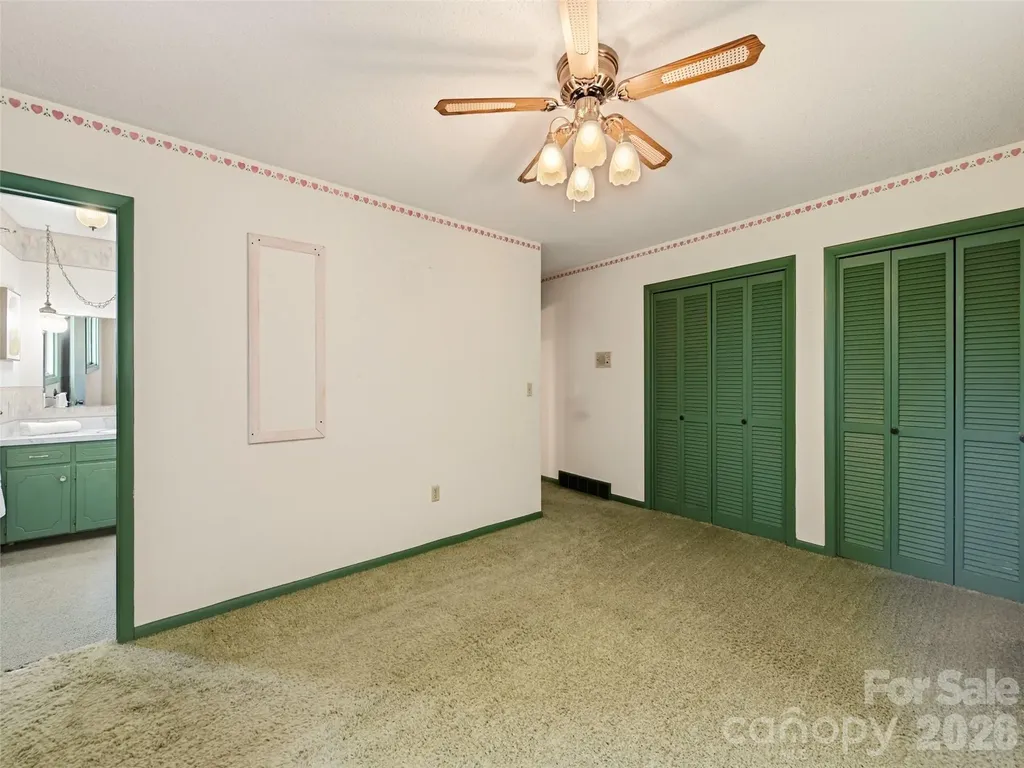 252 Big Stomp Road Waynesville NC 28786