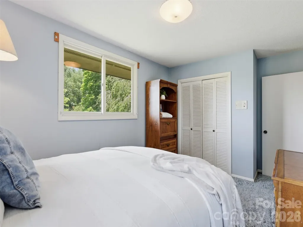 252 Big Stomp Road Waynesville NC 28786