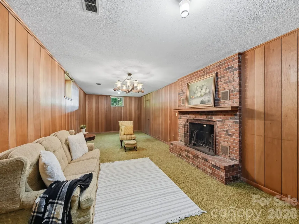 252 Big Stomp Road Waynesville NC 28786