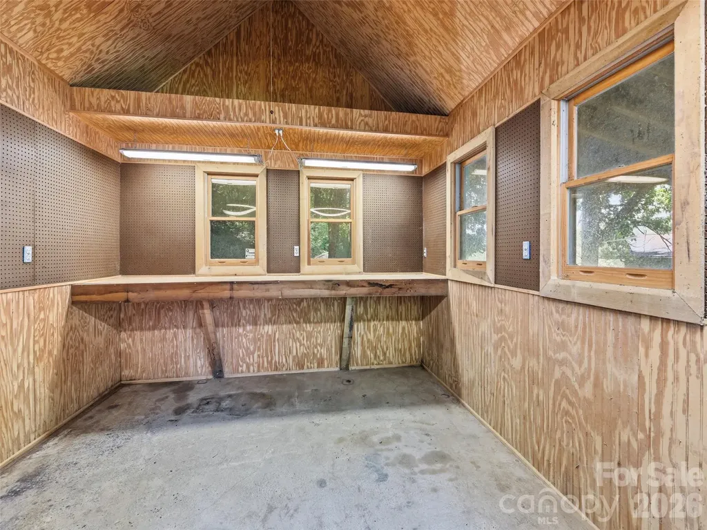 252 Big Stomp Road Waynesville NC 28786