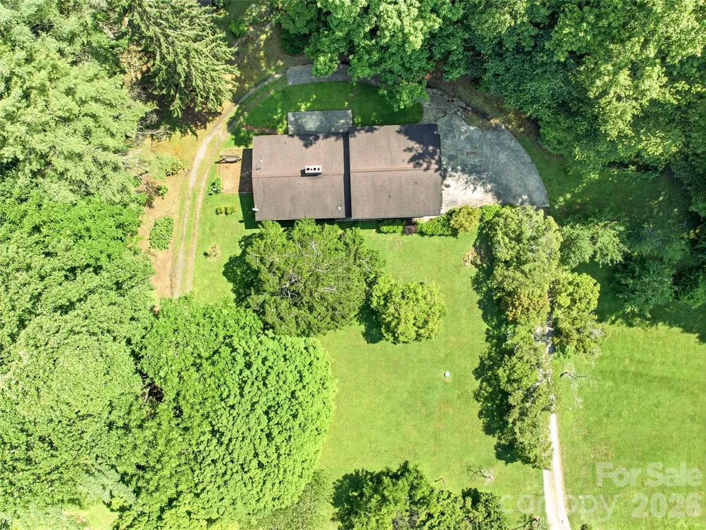252 Big Stomp Road Waynesville NC 28786