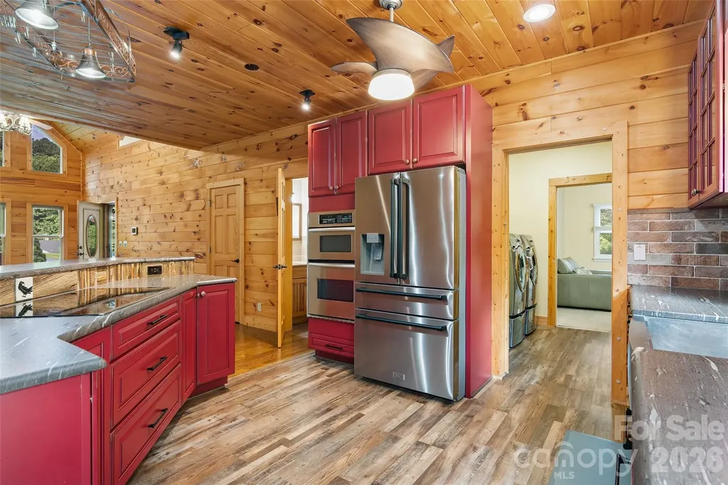 42 Chinaberry Court Waynesville NC 28785