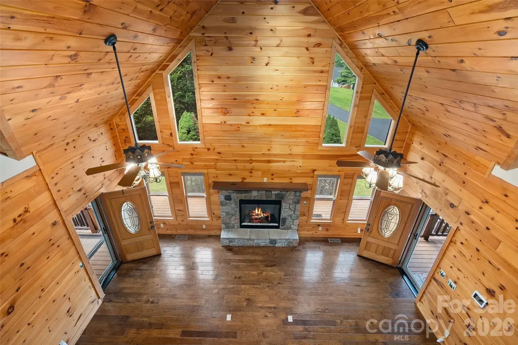42 Chinaberry Court Waynesville NC 28785